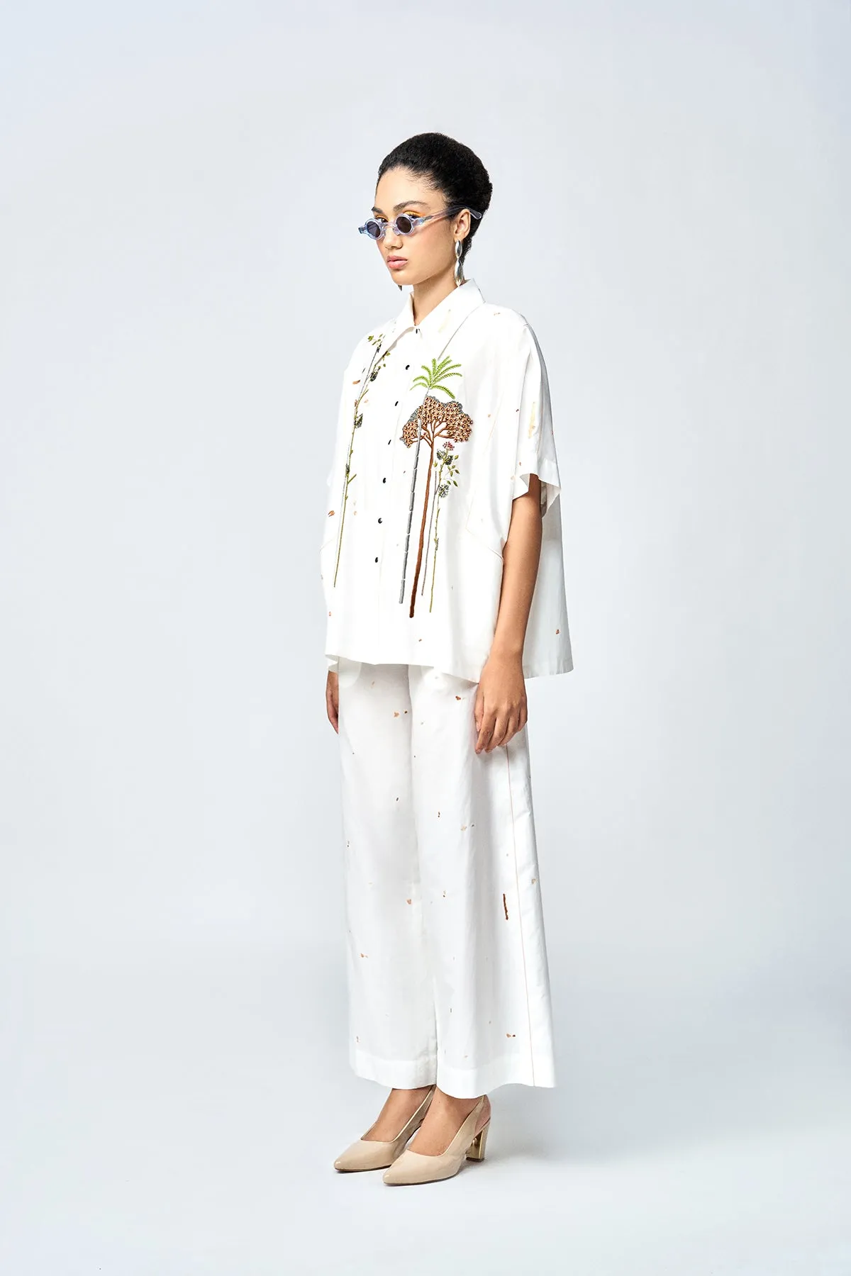 FLARED PANTS OF (SUMMER PLANT KIMONO ANTI FIT SHIRT )