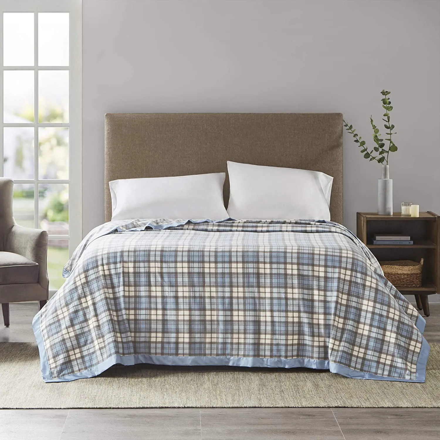 True North by Sleep Philosophy Micro Fleece All Season Blanket, Full/Queen, Blue Plaid